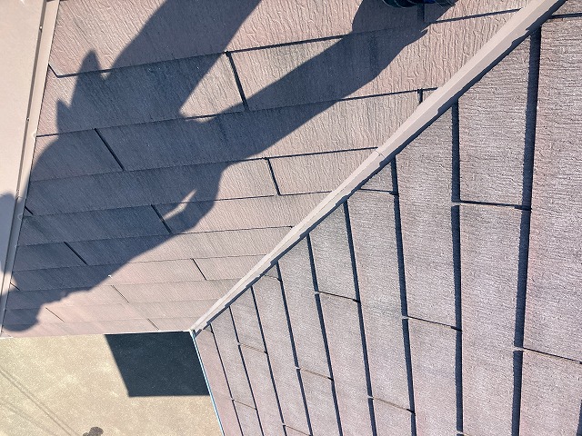 谷板金の位置と長さを確認